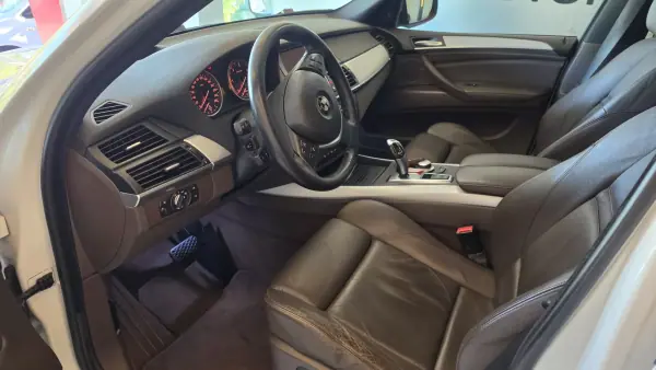 BMW X5 2008 - 16900 EUR, 205395 km - AUTO.MOTO.pt - 205395km - foto 43 de 64