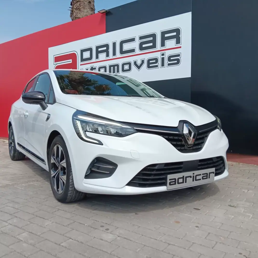 Renault Clio 2021 - 13900 EUR, 92481 km - 92481km - foto 3 de 21