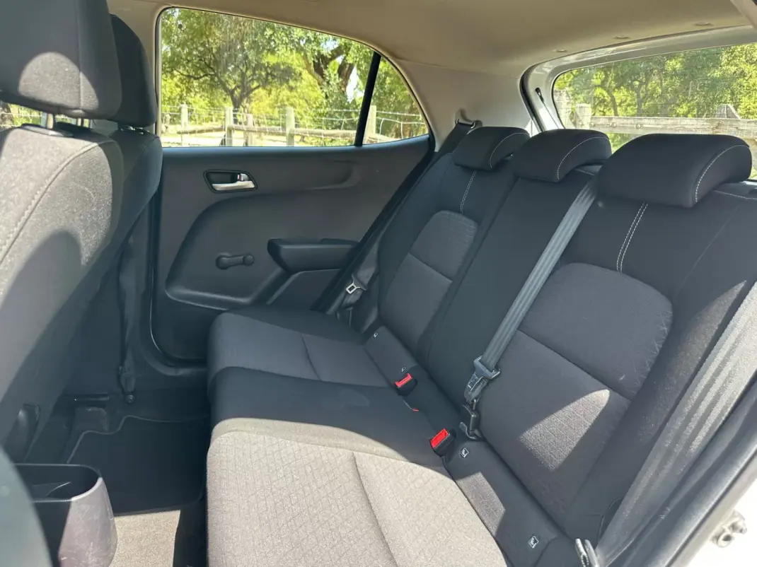 Kia Picanto 2021 - 10500 EUR, 86000 km - AUTO.MOTO.pt - 86000km - foto 9 de 11