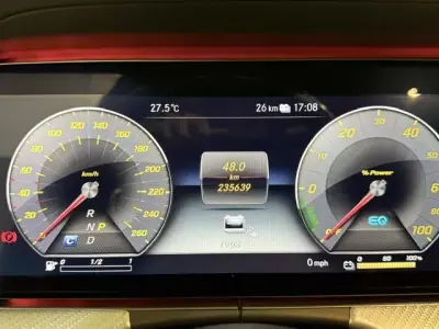 Mercedes-Benz E 300 2019 - 25750 EUR, 235639 km - AUTO.MOTO.pt - 235639km - foto 7 de 20