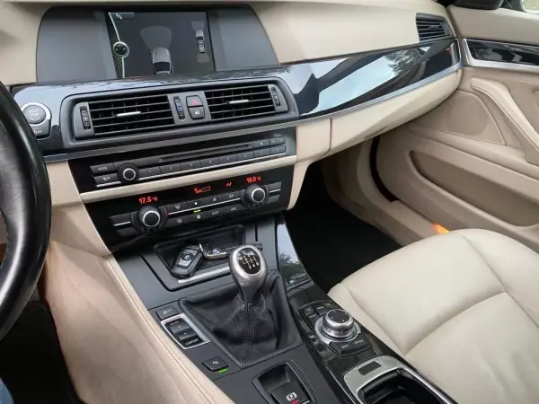 BMW 520 2011 - 14990 EUR, 250000 km - AUTO.MOTO.pt - 250000km - foto 18 de 28