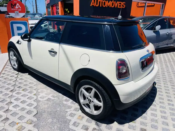 MINI Cooper 2007 - 7950 EUR, 205200 km - AUTO.MOTO.pt - 205200km - foto 5 de 12