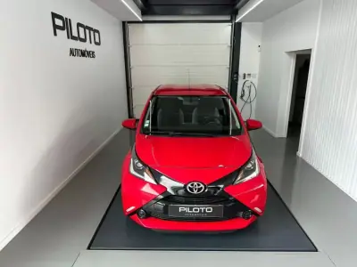 Toyota Aygo 2016 - 6990 EUR, 107121 km - AUTO.MOTO.pt - 107121km - foto 2 de 17