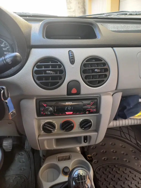 Renault Kangoo 2004 - 4400 EUR, 266000 km - 266000km - foto 11 de 12