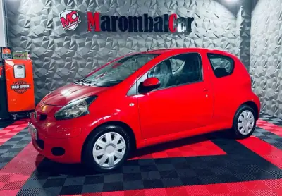 Toyota Aygo 2009 - 4990 EUR, 96384 km - AUTO.MOTO.pt - 96384km - foto 10 de 26