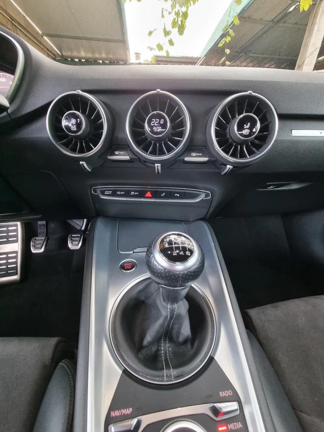 Audi TT Coupé 2015 - 22900 EUR, 210000 km - AUTO.MOTO.pt - 210000km - foto 9 de 15