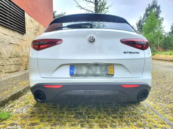 Alfa Romeo Stelvio 2020 - 31500 EUR, 48500 km - AUTO.MOTO.pt - 48500km - foto 7 de 31