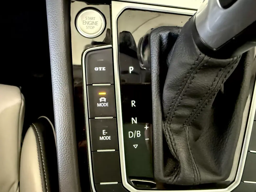 Volkswagen Arteon Shooting Brake 2021 - 23500 EUR, 168600 km - AUTO.MOTO.pt - 168600km - foto 64 de 144