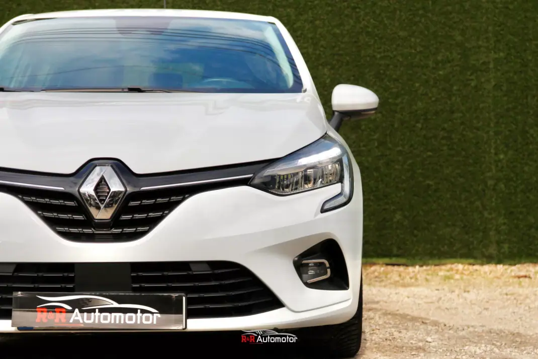 Renault Clio 2020 - 13700 EUR, 97000 km - AUTO.MOTO.pt - 97000km - foto 29 de 37