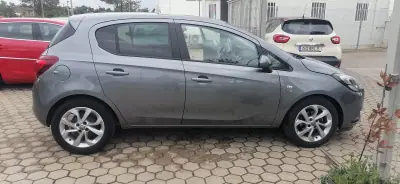 Opel Corsa 2019 - 10900 EUR, 80374 km - AUTO.MOTO.pt - 80374km - foto 4 de 10