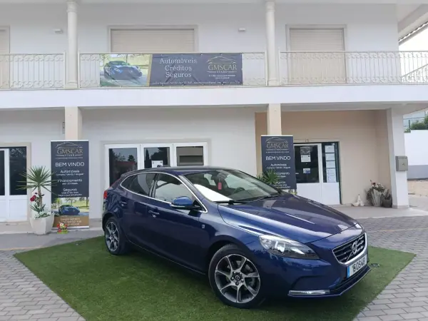 Volvo V40 2015 - 13999 EUR, 116000 km - AUTO.MOTO.pt - 116000km - foto 13 de 13