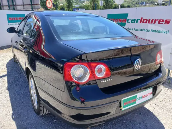 Volkswagen Passat 2008 - 7350 EUR, 187033 km - AUTO.MOTO.pt - 187033km - foto 11 de 25