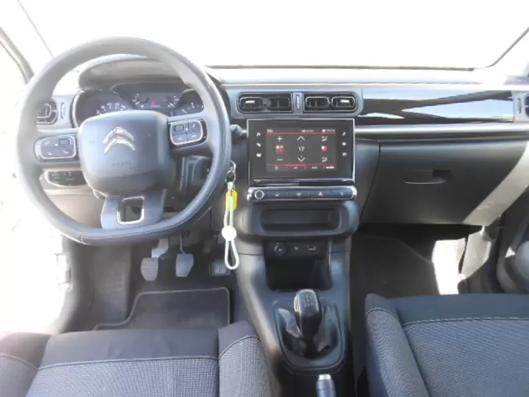 Citroën C3 2017 - 10900 EUR, 94849 km - AUTO.MOTO.pt - 94849km - foto 9 de 10