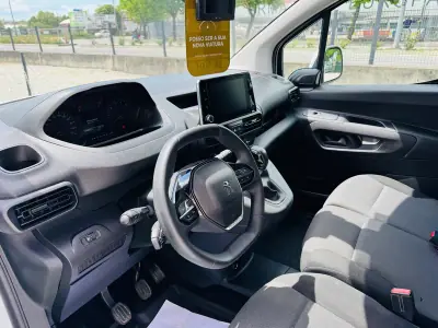 Peugeot FlexCab BlueHDi 100 L2 EHZ S&S Pro 2021 - 16000 EUR, 140000 km - AUTO.MOTO.pt - 140000km - foto 6 de 22