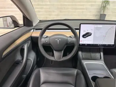 Tesla Model 3 2022 - 27950 EUR, 58153 km - AUTO.MOTO.pt - 58153km - foto 43 de 50