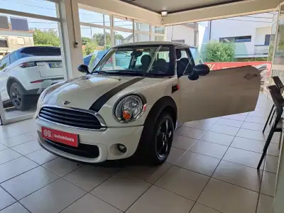 MINI One 2011 - 8250 EUR, 180000 km - AUTO.MOTO.pt - 180000km - foto 20 de 34