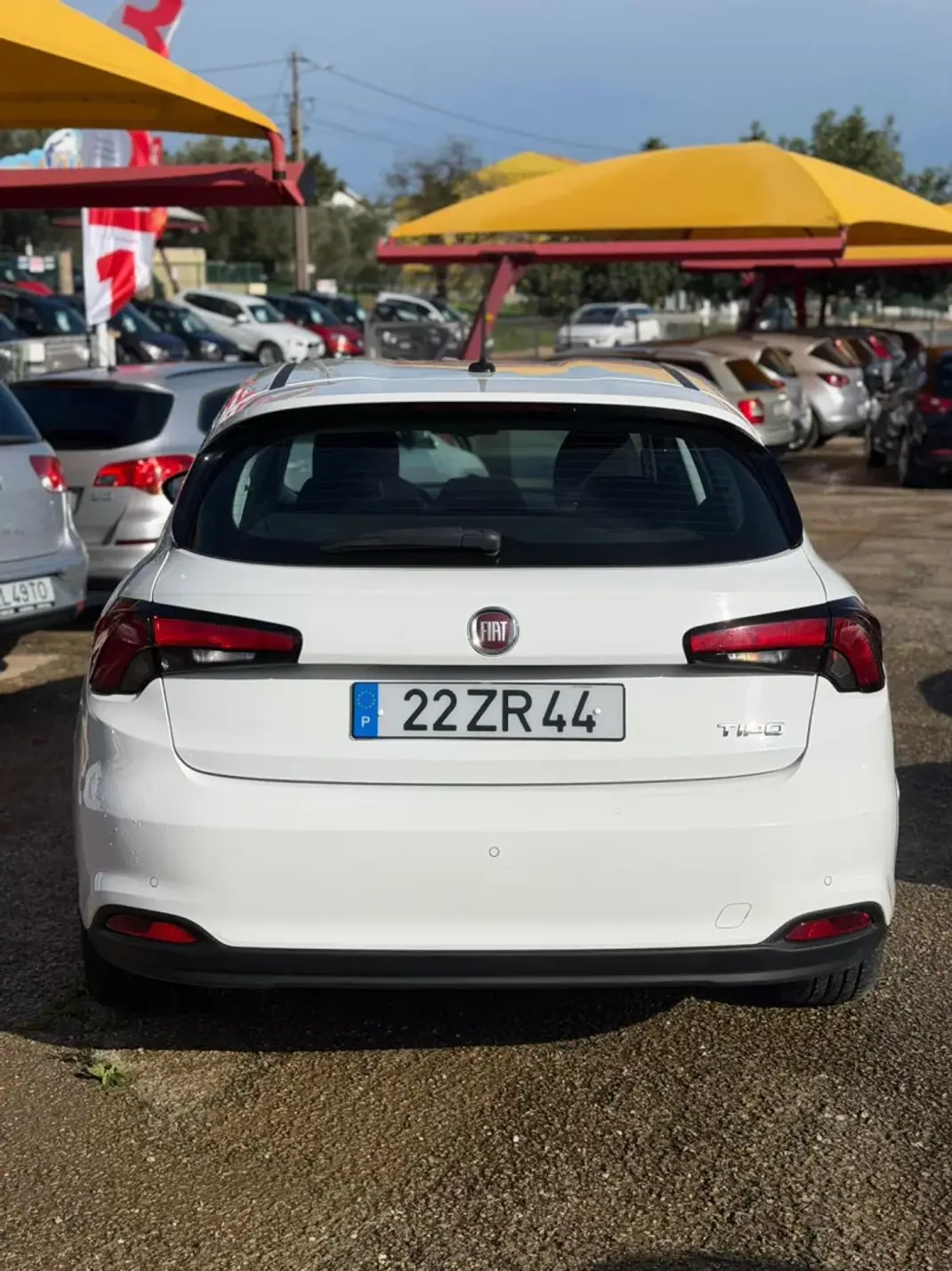 Fiat Tipo 2019 - 11500 EUR, 126375 km - AUTO.MOTO.pt - 126375km - foto 5 de 9