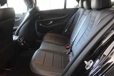 Mercedes-Benz E 220 2021 - 36900 EUR, 78024 km - AUTO.MOTO.pt - 78024km - foto 6 de 34