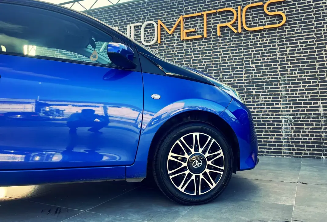 Toyota Aygo 2018 - 11750 EUR, 46000 km - AUTO.MOTO.pt - 46000km - foto 7 de 15