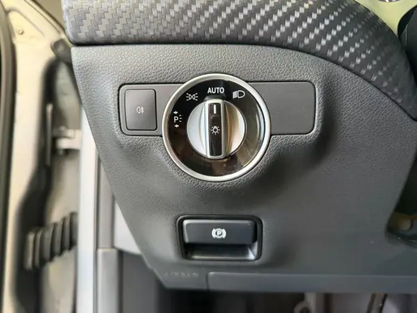 Mercedes-Benz A 220 2016 - 23500 EUR, 201016 km - AUTO.MOTO.pt - 201016km - foto 19 de 32
