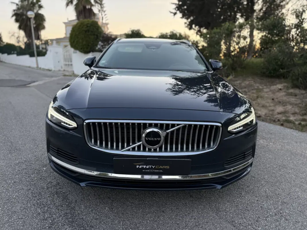 Volvo V90 2023 - 35999 EUR, 100000 km - AUTO.MOTO.pt - 100000km - foto 4 de 21