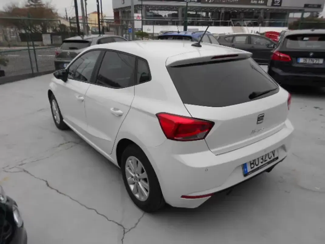 SEAT Ibiza 2025 - 17750 EUR, 17219 km - AUTO.MOTO.pt - 17219km - foto 4 de 13
