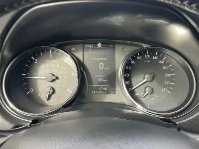 Nissan Qashqai 2017 - 13700 EUR, 243000 km - AUTO.MOTO.pt - 243000km - foto 27 de 28