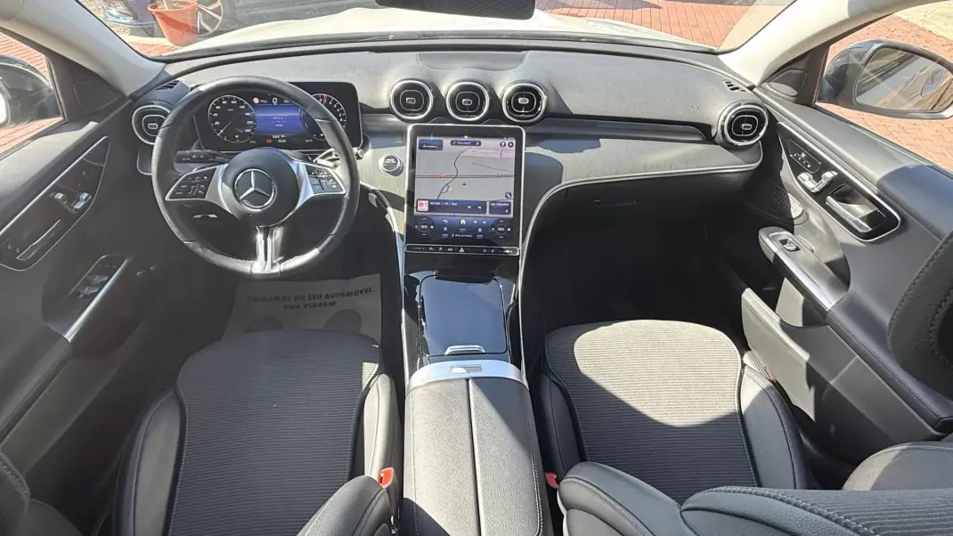 Mercedes-Benz C 300e 2022 - 33990 EUR, 90000 km - AUTO.MOTO.pt - 90000km - foto 19 de 29