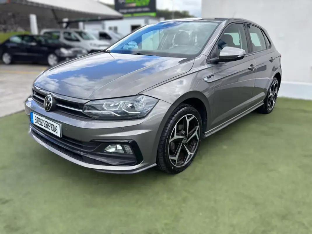 Volkswagen Polo 2021 - 18990 EUR, 71185 km - AUTO.MOTO.pt - 71185km - foto 1 de 14