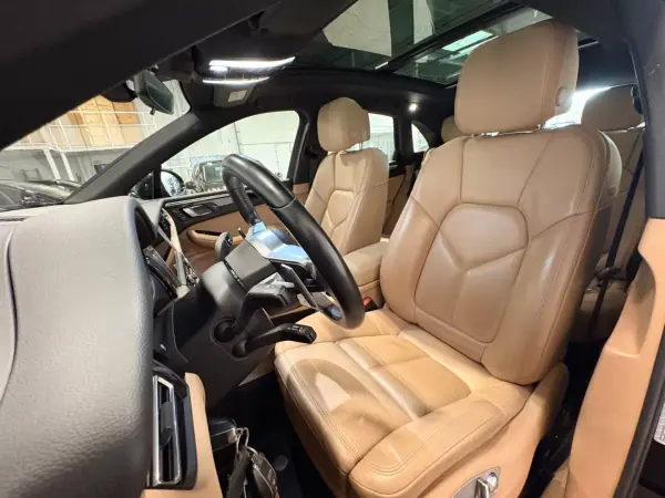 Porsche Macan 2020 - 49500 EUR, 162354 km - AUTO.MOTO.pt - 162354km - foto 4 de 11