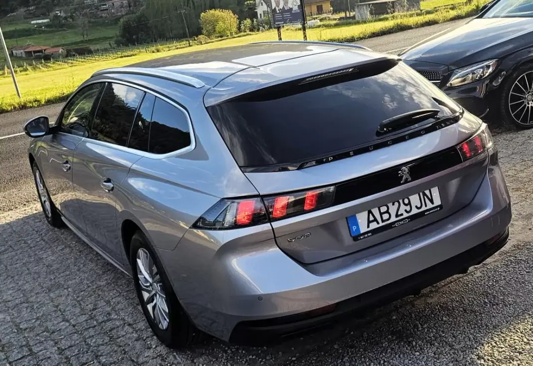 Peugeot 508 SW 2020 - 19500 EUR, 95000 km - AUTO.MOTO.pt - 95000km - foto 27 de 28