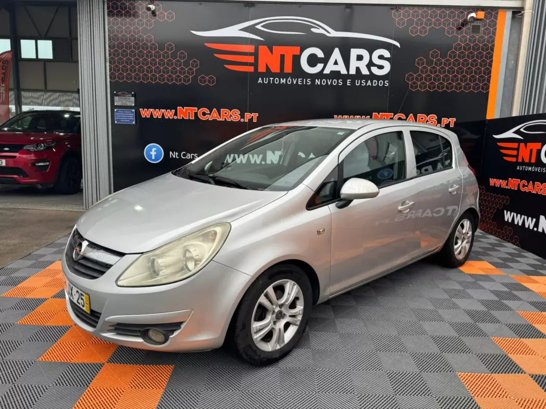 Opel Corsa 2010 - 3900 EUR, 271376 km - AUTO.MOTO.pt - 271376km - foto 1 de 10