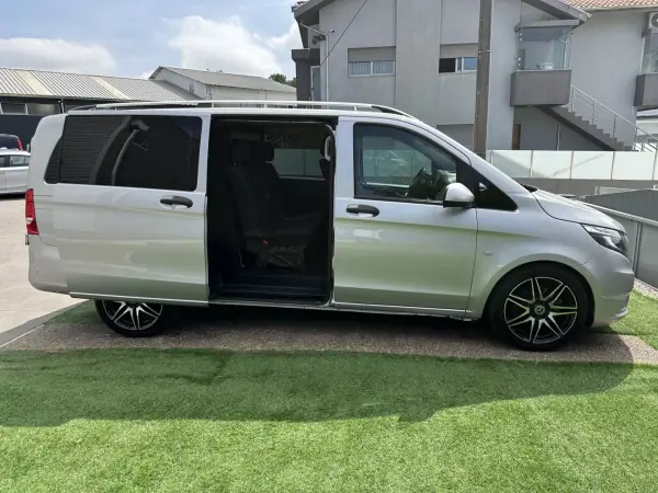 Mercedes-Benz Vito Tourer 2016 - 24900 EUR, 286000 km - AUTO.MOTO.pt - 286000km - foto 12 de 54