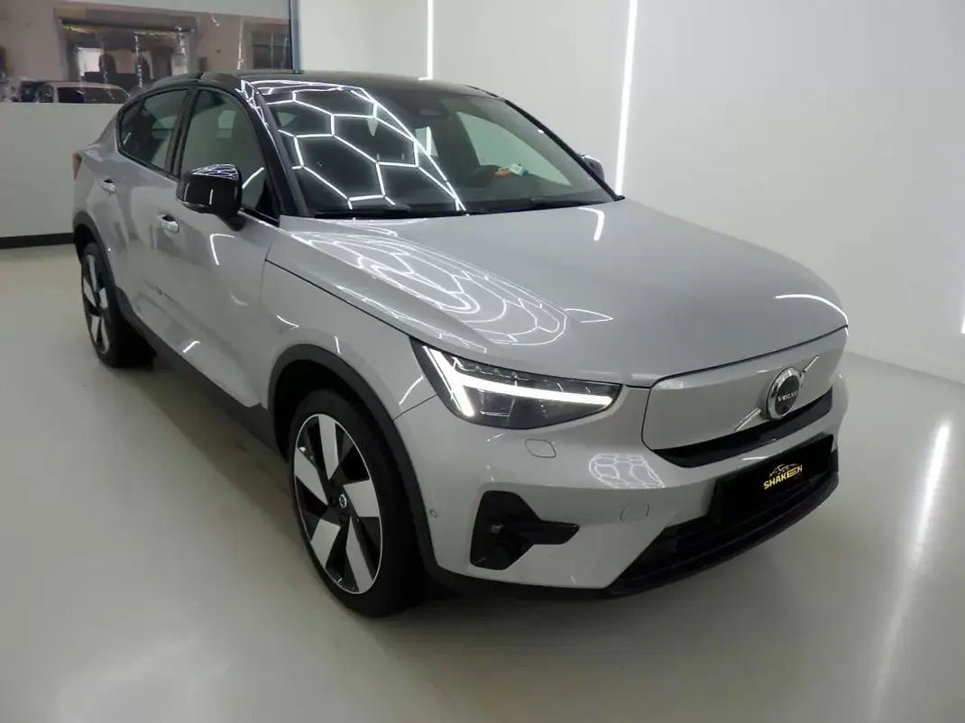 Volvo C40 2021 - 31750 EUR, 84821 km - AUTO.MOTO.pt - 84821km - foto 3 de 11