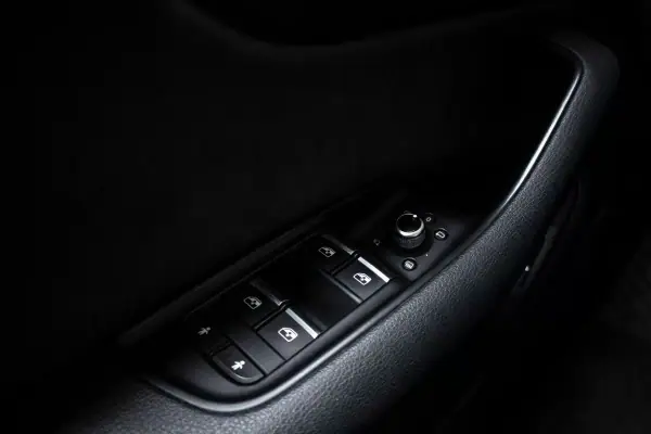 Audi Q7 2016 - 23990 EUR, 238077 km - AUTO.MOTO.pt - 238077km - foto 16 de 40