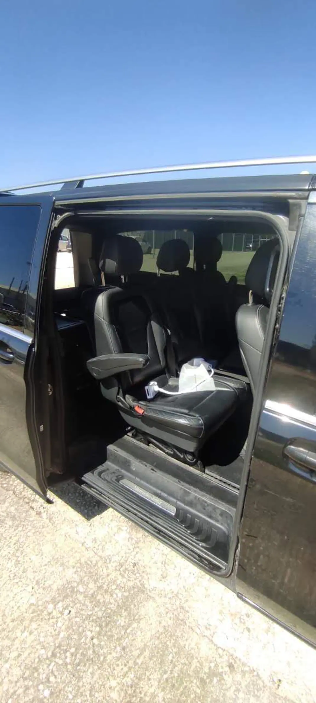 Mercedes-Benz V 250 2016 - 20350 EUR, 360000 km - AUTO.MOTO.pt - 360000km - foto 7 de 14