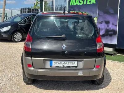 Renault Scénic 2004 - 4350 EUR, 241305 km - AUTO.MOTO.pt - 241305km - foto 6 de 18