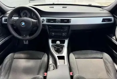 BMW 318 2009 - 10900 EUR, 267209 km - 267209km - foto 6 de 34