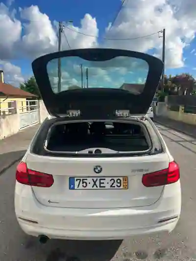 BMW 318 2015 - 13900 EUR, 270000 km - AUTO.MOTO.pt - 270000km - foto 7 de 12