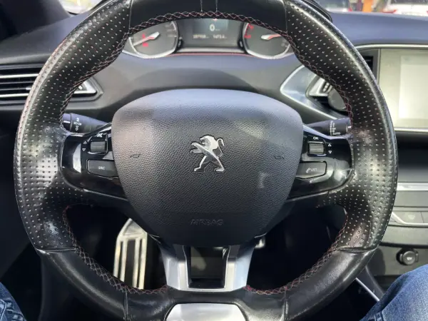 Peugeot 308 SW 2017 - 9990 EUR, 287958 km - AUTO.MOTO.pt - 287958km - foto 21 de 23