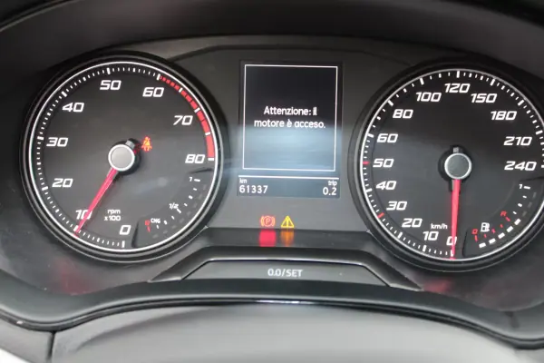 SEAT Arona 2021 - 15900 EUR, 61331 km - AUTO.MOTO.pt - 61331km - foto 8 de 20