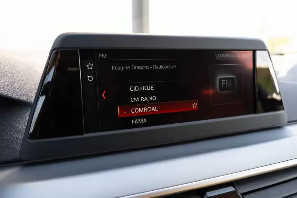 BMW 520 2017 - 24999 EUR, 188000 km - AUTO.MOTO.pt - 188000km - foto 23 de 26