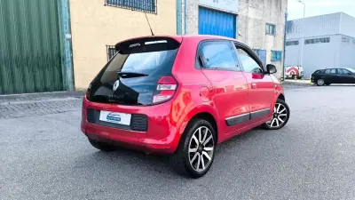 Renault Twingo 2014 - 6900 EUR, 150000 km - AUTO.MOTO.pt - 150000km - foto 6 de 14
