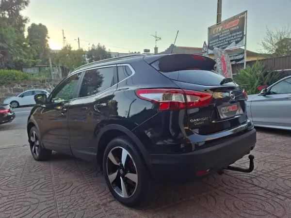Nissan Qashqai 2015 - 12900 EUR, 138773 km - AUTO.MOTO.pt - 138773km - foto 14 de 39