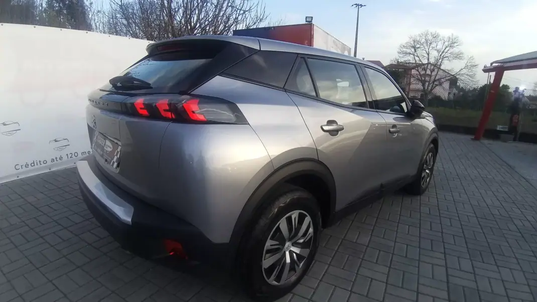 Peugeot 2008 2023 - 18250 EUR, 30000 km - AUTO.MOTO.pt - 30000km - foto 43 de 44