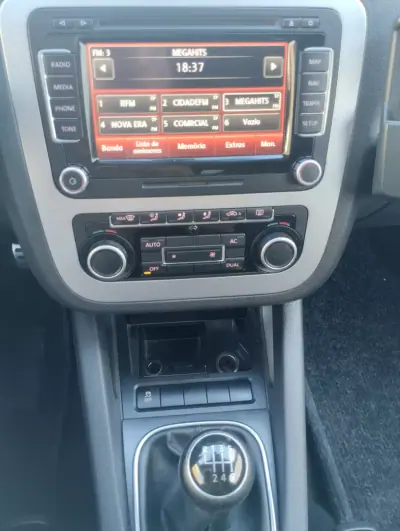 Volkswagen Scirocco 2011 - 10000 EUR, 215000 km - AUTO.MOTO.pt - 215000km - foto 23 de 30