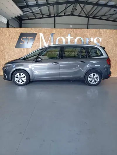 Citroën C4 Spacetourer 2021 - 18900 EUR, 81600 km - AUTO.MOTO.pt - 81600km - foto 6 de 20