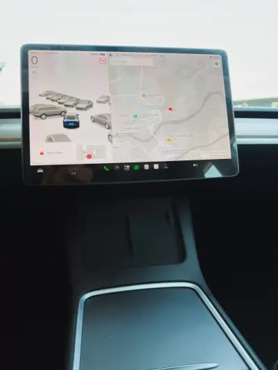 Tesla Model 3 2021 - 26990 EUR, 72100 km - 72100km - foto 13 de 19