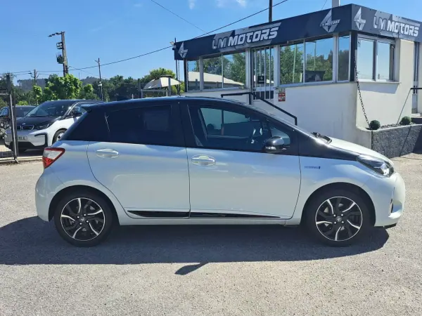 Toyota Yaris 2018 - 16750 EUR, 57032 km - AUTO.MOTO.pt - 57032km - foto 6 de 35