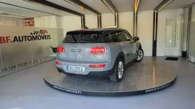 MINI Clubman 2017 - 13900 EUR, 157631 km - AUTO.MOTO.pt - 157631km - foto 19 de 55